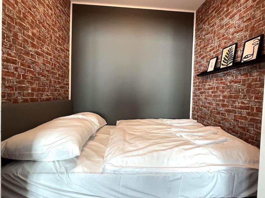Urban I Modern I Stylish I Smart Apartment Wina Bagian luar foto